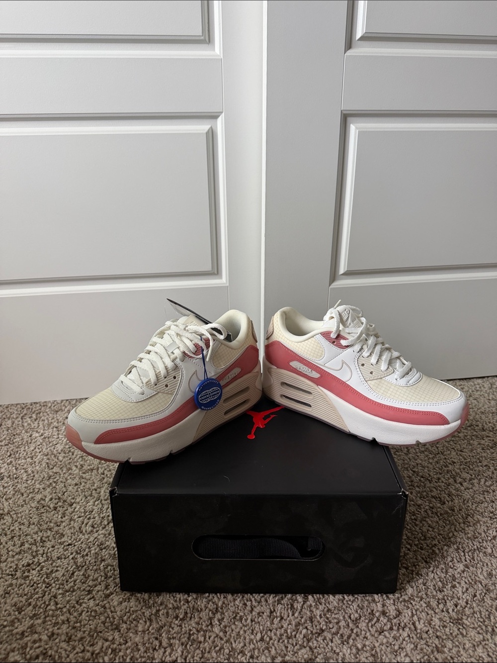 Nike Women’s Air Max 90 LV8 Platform Sneaker - White & Pink, size 7.5 Women’s - Picture 14 of 16